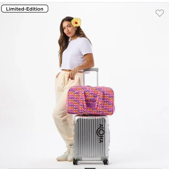 ALOHA Collection x Hawaiian Airlines Pink Orange Travel Bag Geometric Pattern - Picture 6 of 7